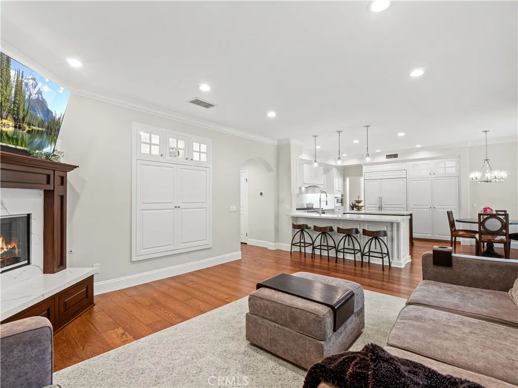 15345 Michael Crest, Canyon Country, California 91387 home-pic-10